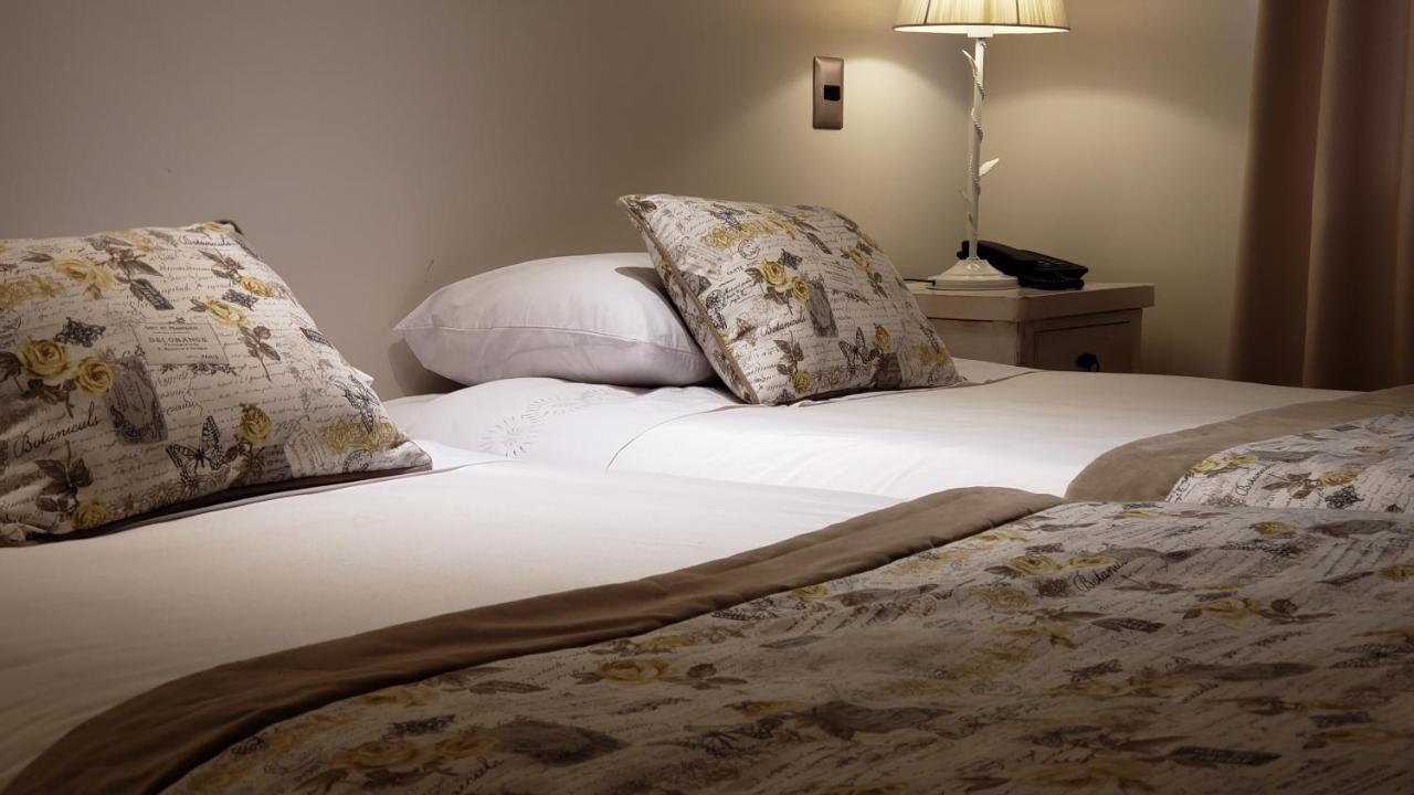 Martina De Goni Hotel ปูกอน ภายนอก รูปภาพ