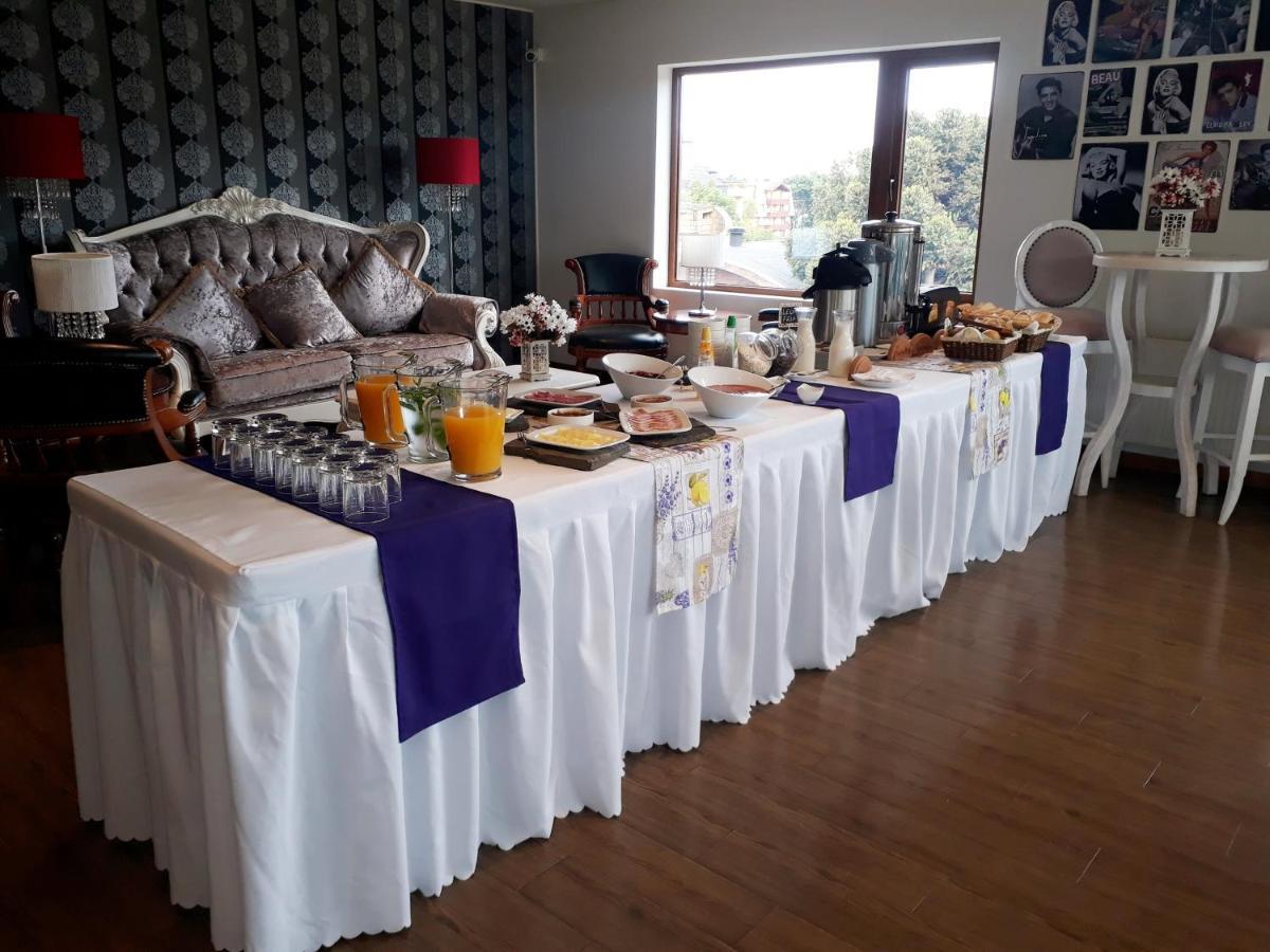 Martina De Goni Hotel ปูกอน ภายนอก รูปภาพ